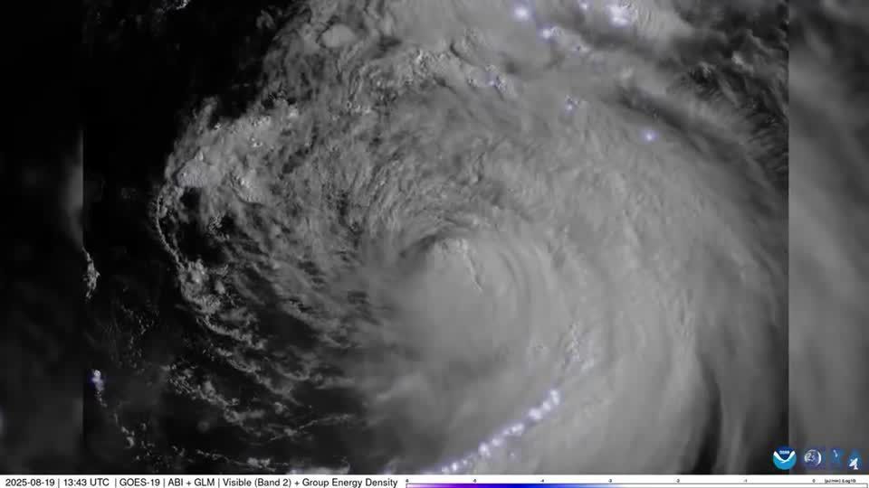 furacao-erin-eua.jpg espanhol