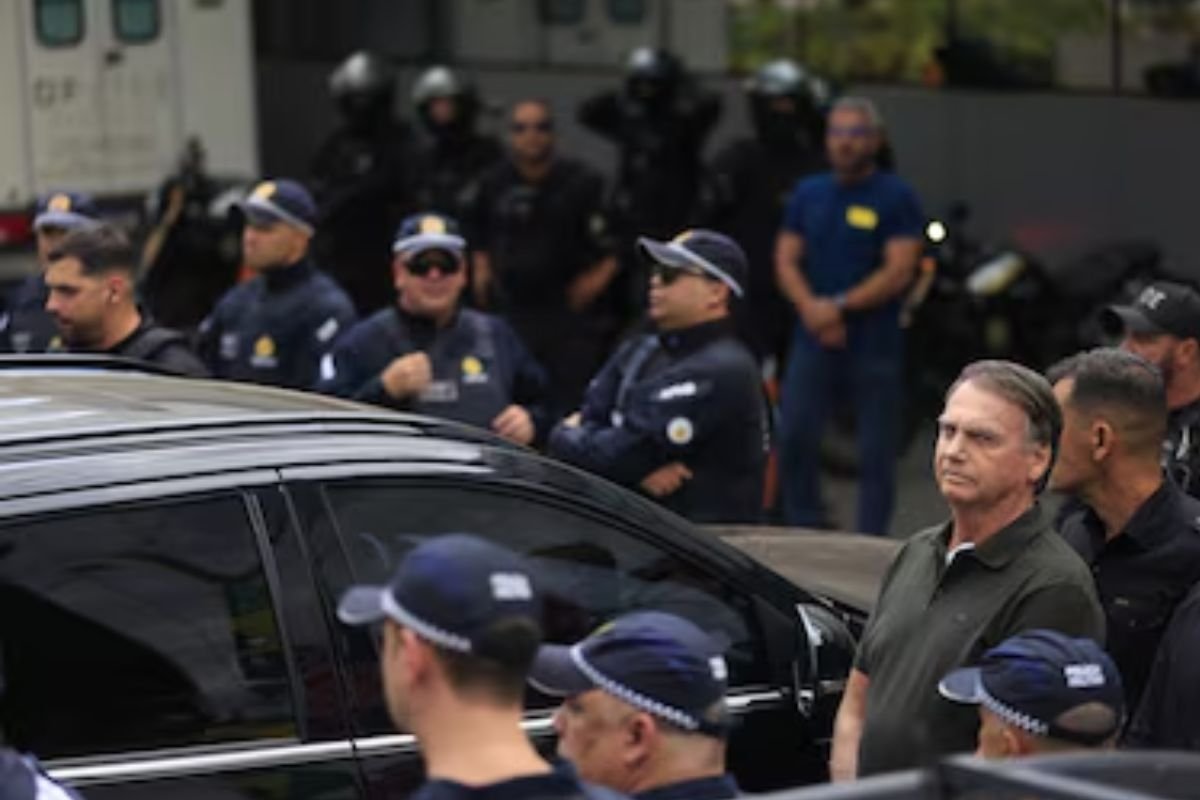 Bolsonaro-deixa-hospital-apos-cirurgia-na-pele-1.jpg