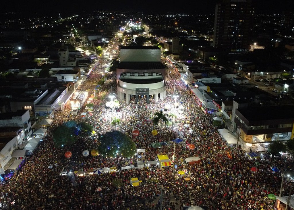 pingodameidiaprefeiturademossoro.jpg Evento junino de Mossoró agora integra oficialmente o Calendário Turístico do Brasil. Festival atraiu mais de 250 mil pessoas nesta edição.