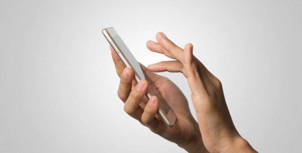 Captura-de-tela-2024-05-14-151754.png Projeto aprovado pela Câmara exige reconhecimento facial de usuários em redes sociais para combater perfis falsos e aumentar segurança.