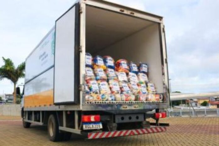 Sesc Mesa Brasil realizará a entrega de 17 toneladas e meia de alimentos, em ato simbólico, nesta terça-feira (21), às 9h.