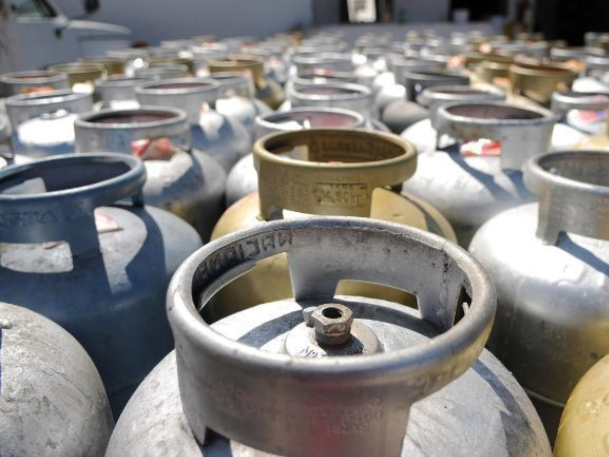 O programa Gás do Povo inicia em Natal na segunda-feira (24), oferecendo recarga gratuita de botijão de gás a famílias em vulnerabilidade social.