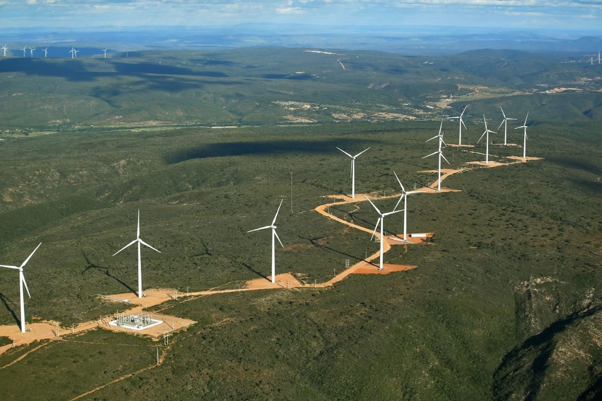 Corredor-Bipolo-Nordeste-2.jpg Corredor Bipolo Nordeste 2 terá 2.500 km e tecnologia inédita no Brasil para escoar energia renovável do RN ao Sul. Leilão deve ser realizado em breve.