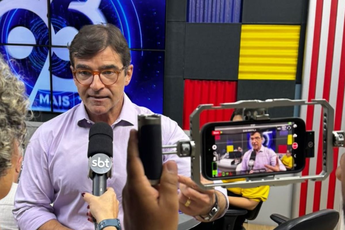 Rolé Vermelho: relator Fulvio Saulo afirma que denúncia indica uso de R$ 18 mil de verba pública para evento político. Vereadora Brisa é alvo de processo.