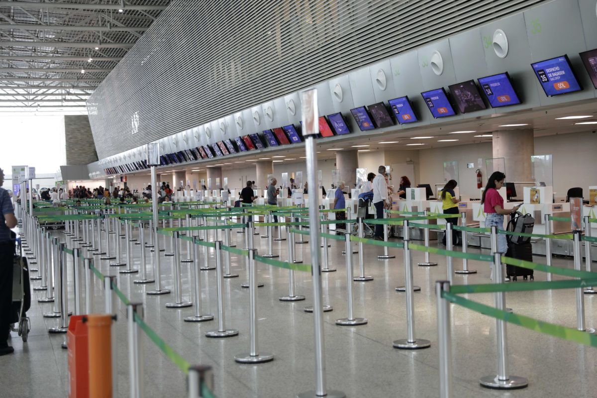 Aeroporto de Natal inicia obra da usina solar nesta sexta (28), investimento de R$ 24 milhões que vai suprir toda a demanda de energia do terminal.