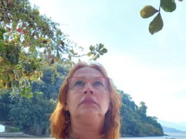 A maré amanheceu torta