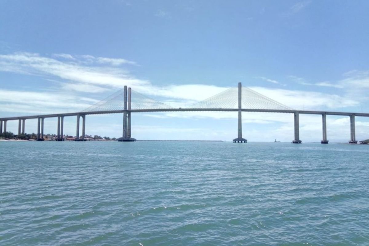 Ponte-Newton-Navarro.jpg Governo federal autoriza obra de R$ 52 milhões para instalar dolfins de proteção na Ponte Newton Navarro e ampliar segurança no acesso ao Porto de Natal.