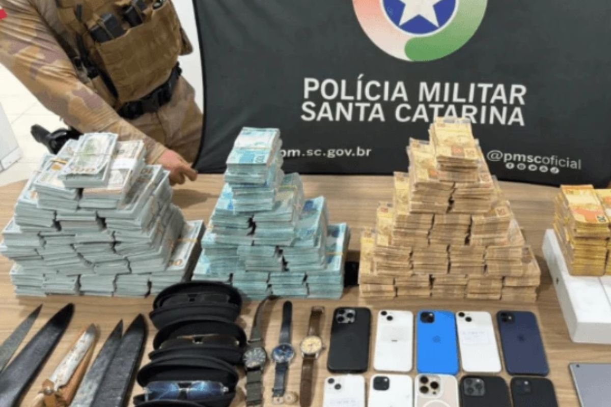 Prisao-de-foragido-apreende-mais-de-R-5-milhoes-em-SC.jpg