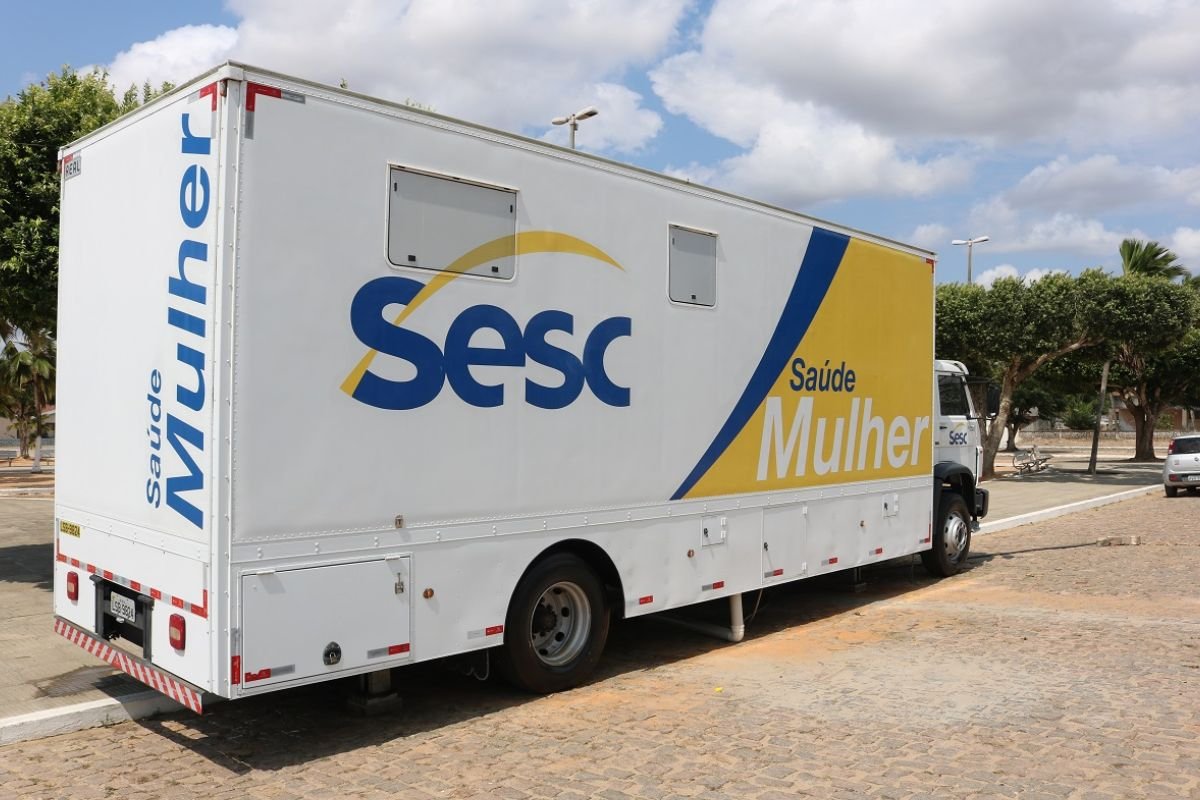 Unidade Móvel Sesc Saúde Mulher chega a Parnamirim com 1.200 exames gratuitos, incluindo mamografias e preventivos, entre 4 e 28 de novembro.