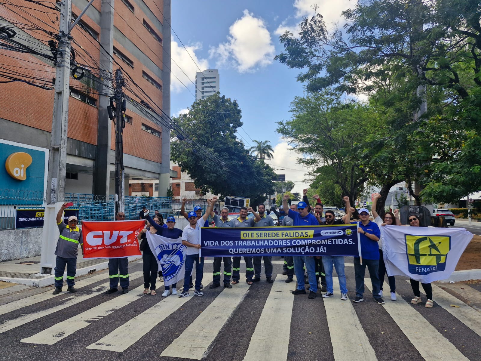Crise da Oi: trabalhadores pedem demissões com pagamento de verbas indenizatórias 