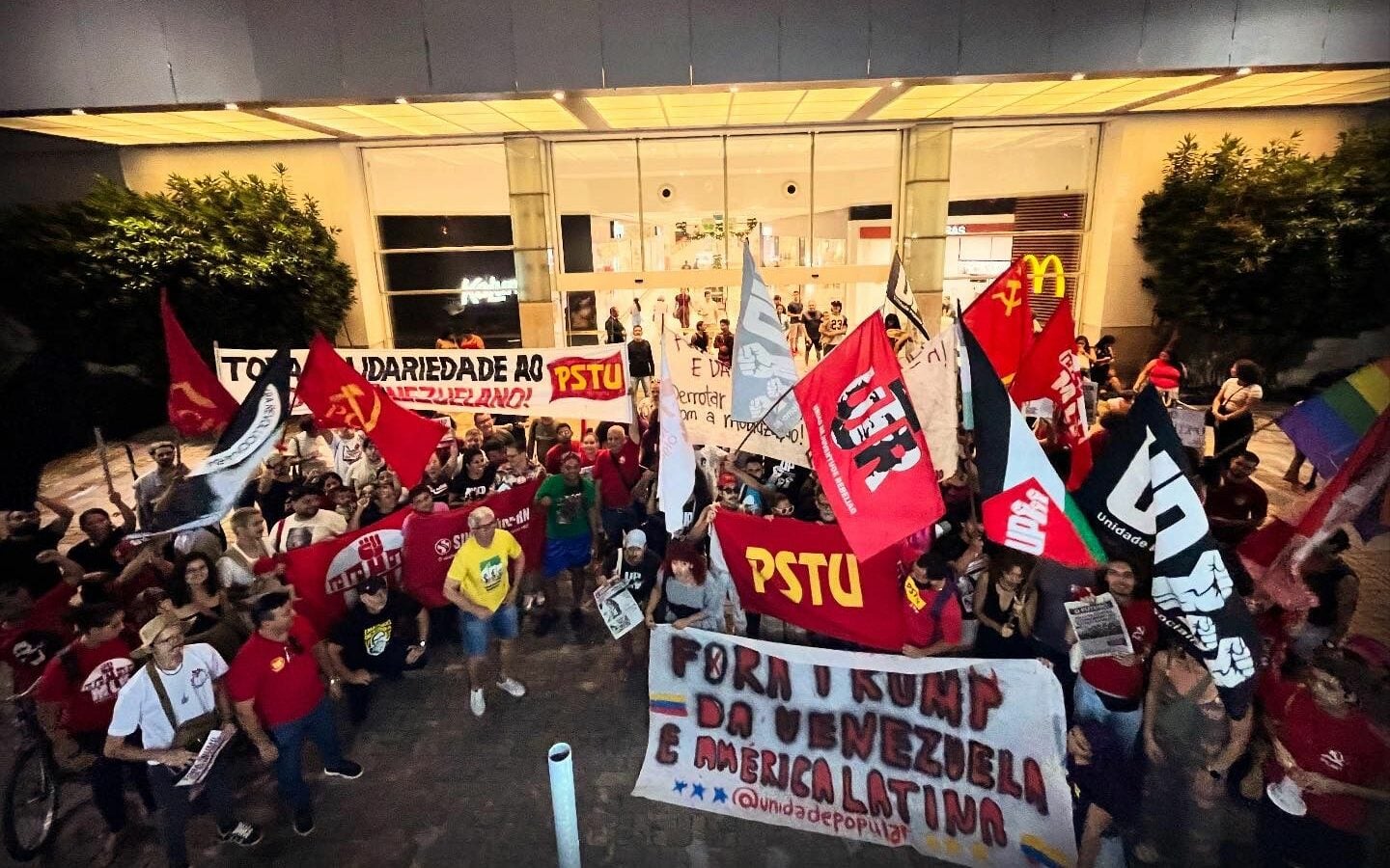 Natal vai às ruas contra ataque dos EUA e pela libertação de Maduro