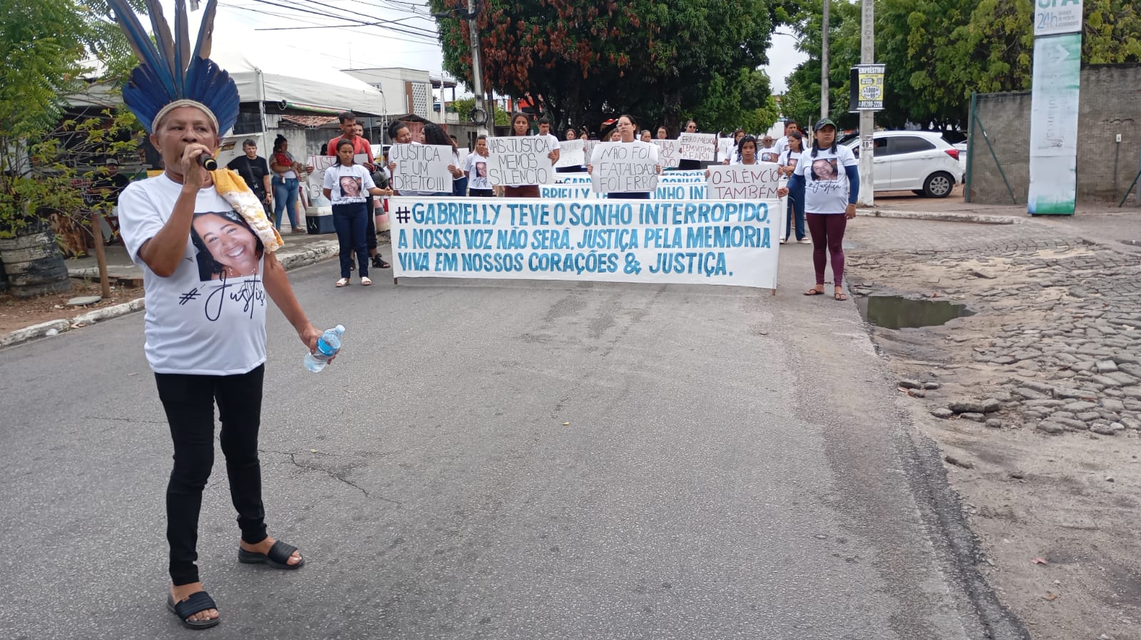 Protesto cobra respostas sobre morte de paciente na UPA por erro de medicação
