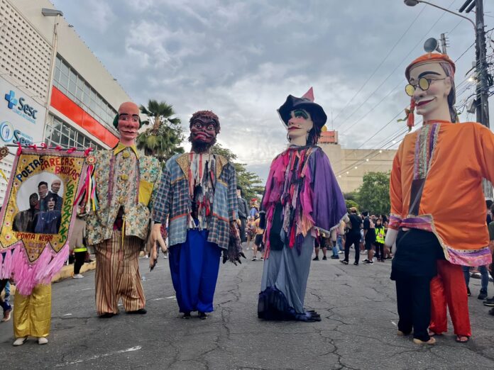 WhatsApp-Image-2026-01-22-at-20.56.06-1.jpeg “Uma brincadeira que deu certo”: Bloco dos Poetas celebra 21 anos nas ruas