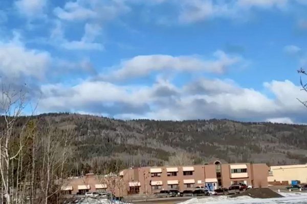 © Reuters/Trent Ernst/Tumbler RidgeLines