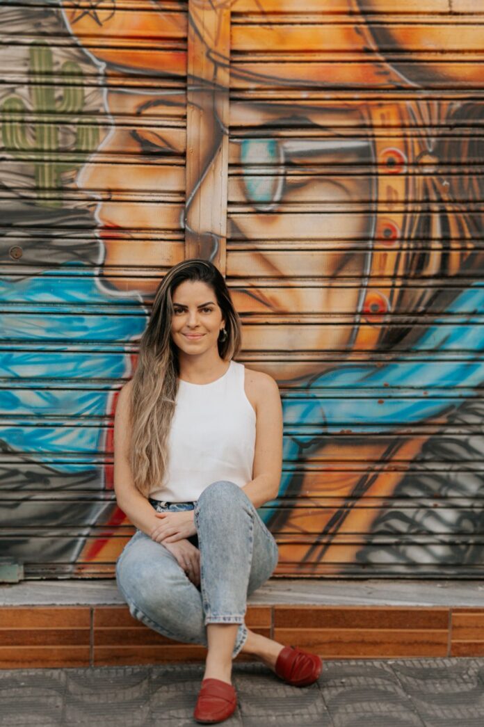 Verso, política e território: Maryana Damasceno reposiciona o cordel nas redes sociais