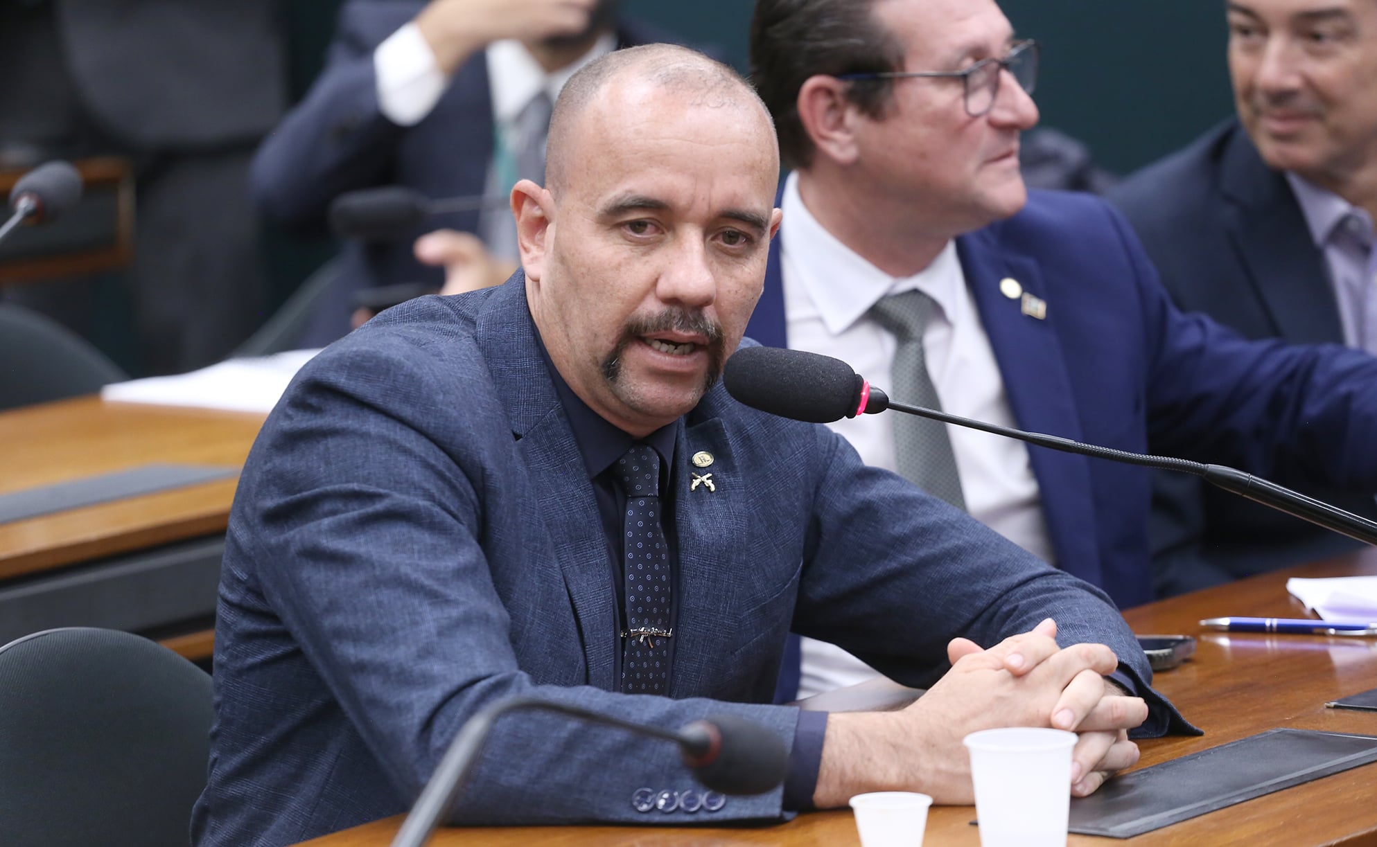 Sargento Gonçalves vota contra medida que garante botijão grátis a famílias pobres